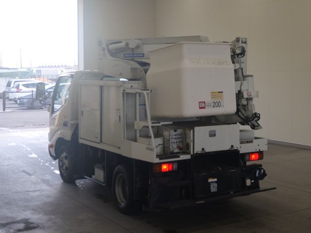 2018 Hino Dutro コウショサギョウ auction photo 2