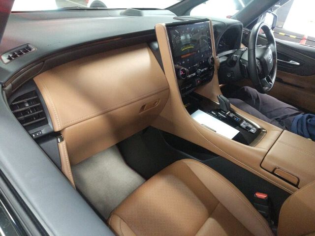 2023 Toyota Vellfire Zプレミア 4WD auction photo 3