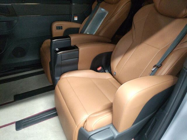 2023 Toyota Vellfire Zプレミア 4WD auction photo 6