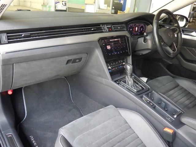 2022 Volkswagen VW パサート ヴァリアント TDIエレガンス auction photo 2