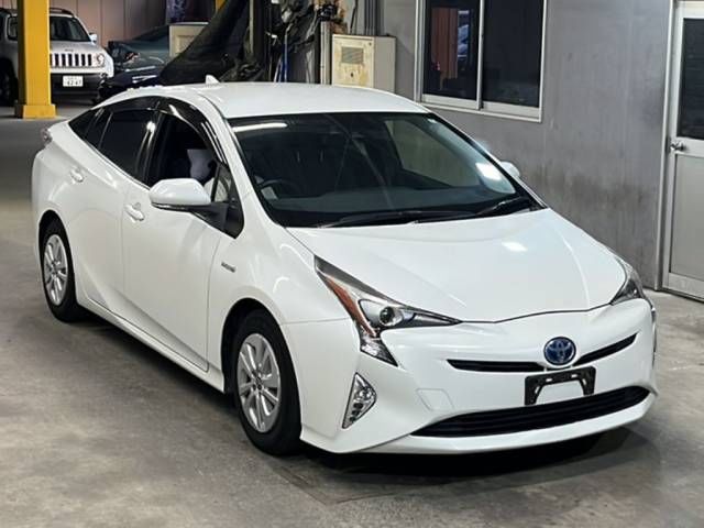 2016 Toyota Prius S auction photo 4