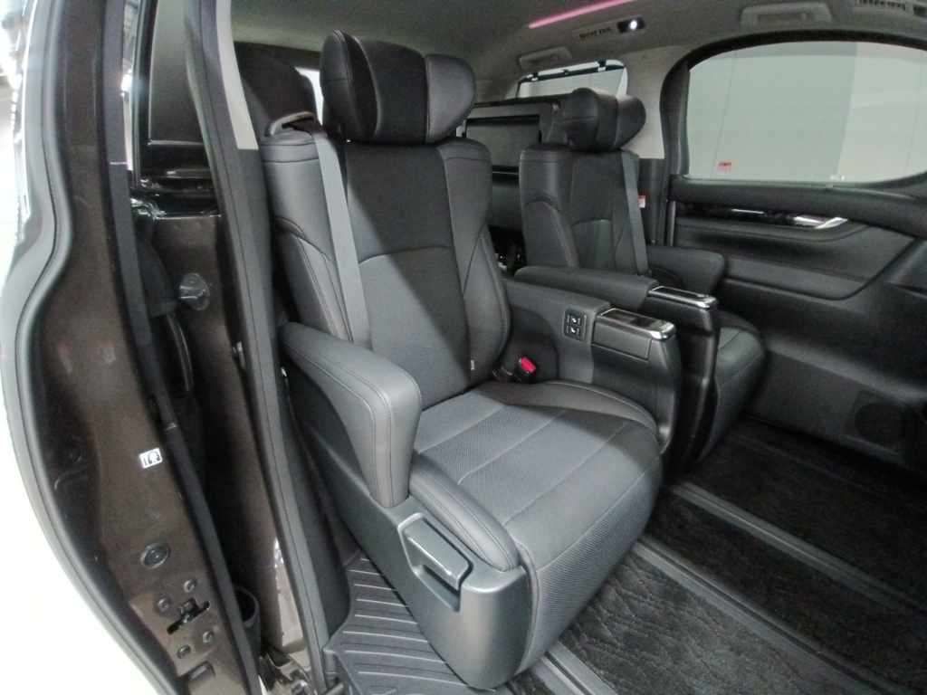 2022 Toyota Alphard 2.5S Cパッケージ auction photo 12