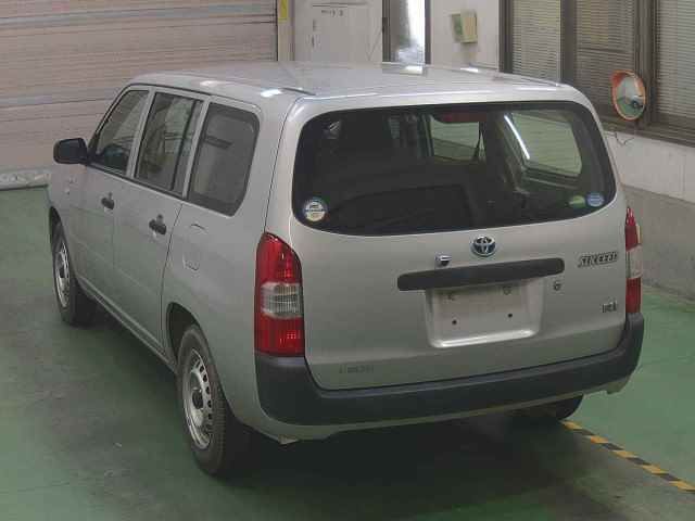 2020 Toyota Succeed Hybrid UL auction photo 2