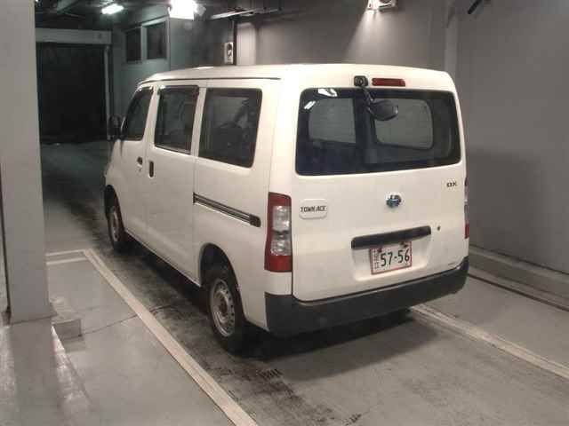 2021 Toyota タウンエース バン DX auction photo 2