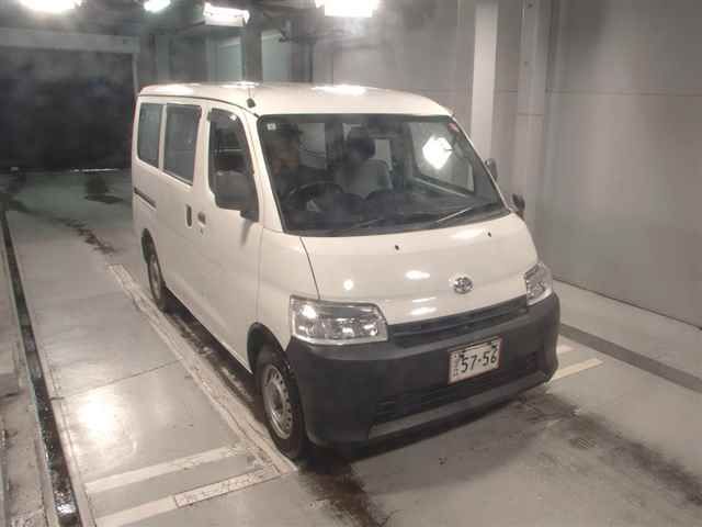 Japan Auction Vehicles 11 2021 Toyota タウンエース バン DX auction photo