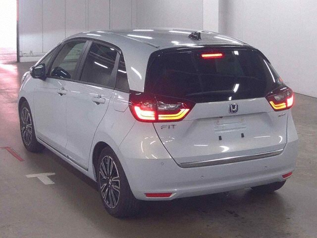 2025 Honda Fit EHEVリュクス auction photo 2