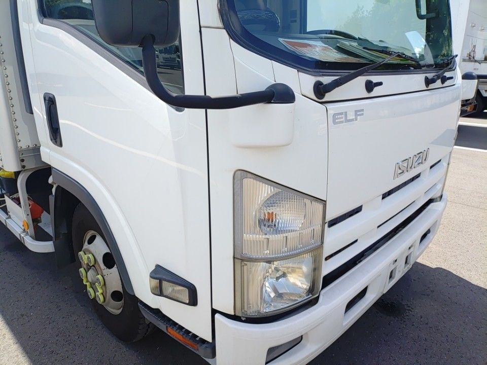 2013 Isuzu Elf auction photo 21
