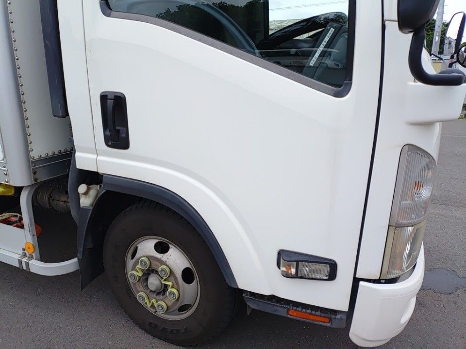 2013 Isuzu Elf auction photo 22