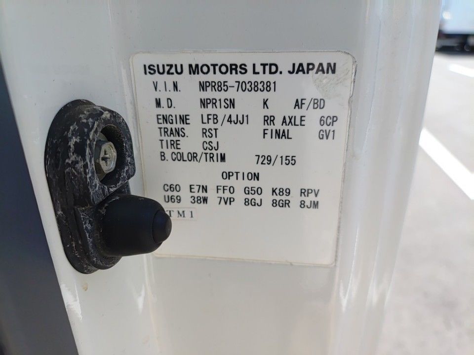 2013 Isuzu Elf auction photo 32