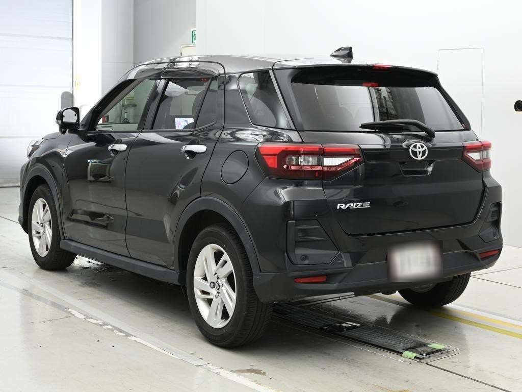 2022 Toyota Raize G 4WD auction photo 6