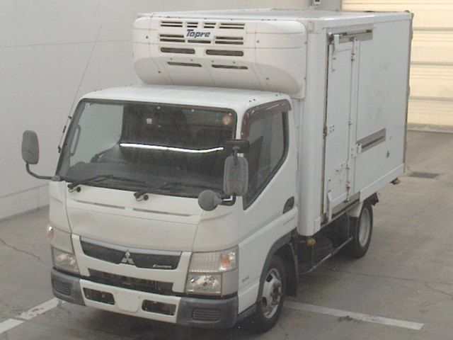Japan Auction Vehicles 10 2017 Mitsubishi Fuso Canter Refrigerated and frozen trucks auction photo
