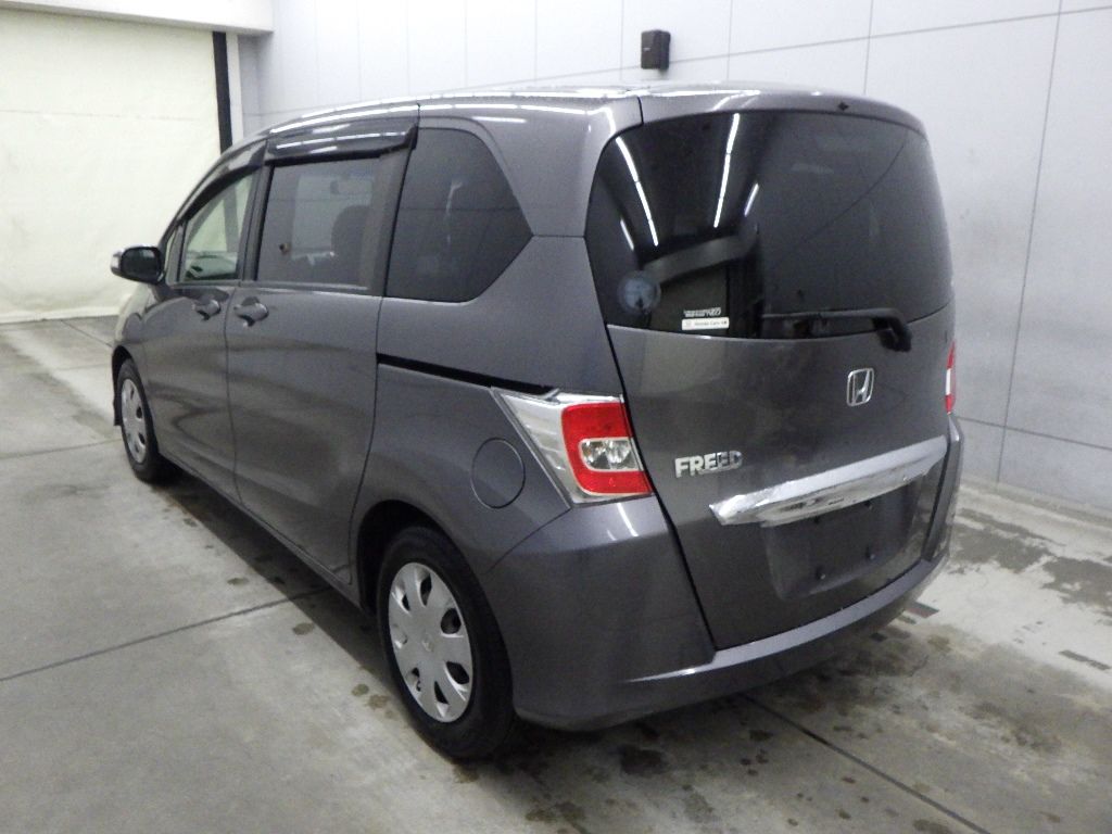 2015 Honda Freed Gプレミアムエディション 7人 auction photo 5