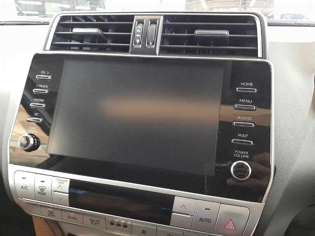 2022 Toyota Land Cruiser Prado TX Lパック70thアニバ 4WD auction photo 10