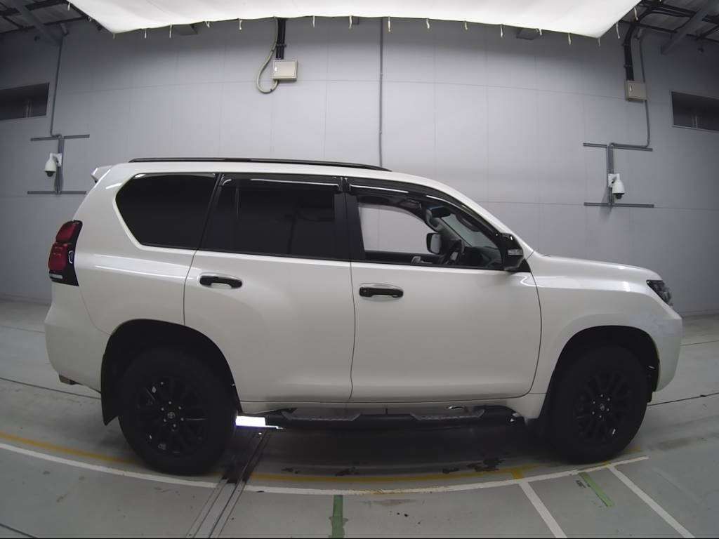 2022 Toyota Land Cruiser Prado TX Lパック70thアニバ 4WD auction photo 3