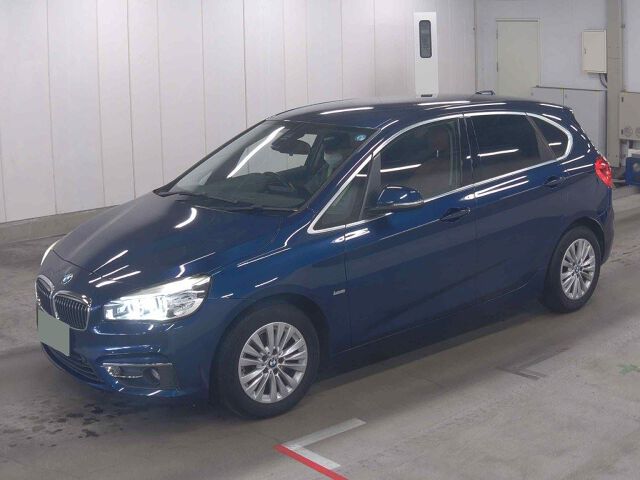 2015 BMW 2 Series 218Dアクティツアラグ auction photo 4
