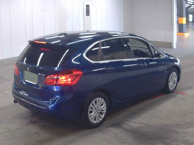 2015 BMW 2 Series 218Dアクティツアラグ auction photo 5