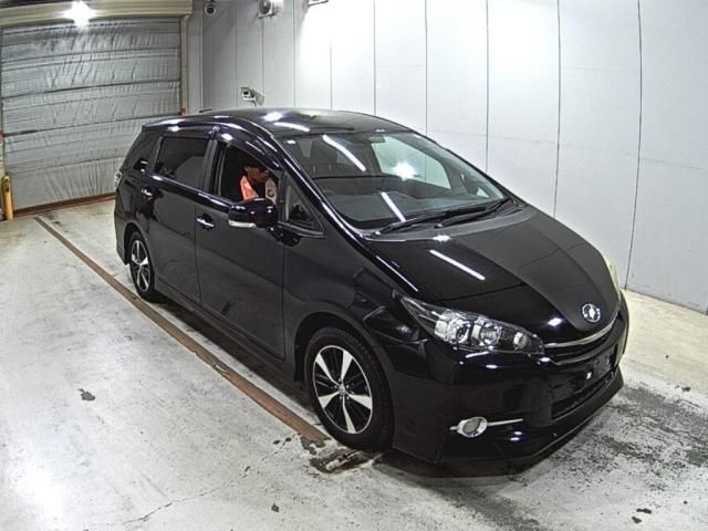 2014 Toyota Wish 1.8S Monotone Japan auction vehicle