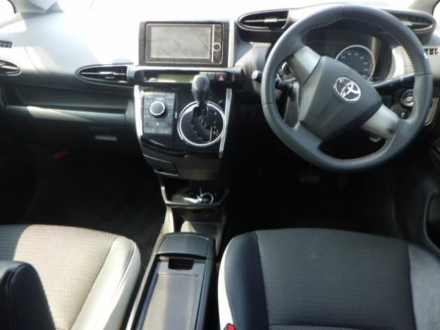 2014 Toyota Wish 1.8S Monotone auction photo 3