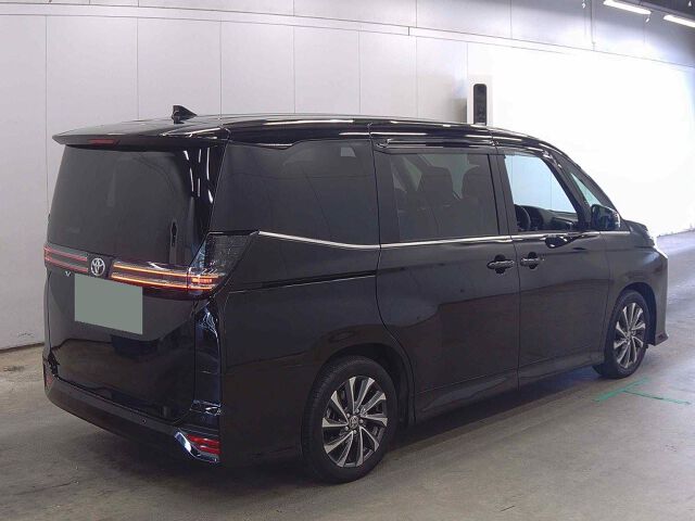 2024 Toyota Voxy S-Z auction photo 5