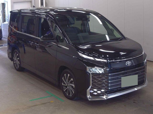 2024 Toyota Voxy S-Z Japan auction vehicle