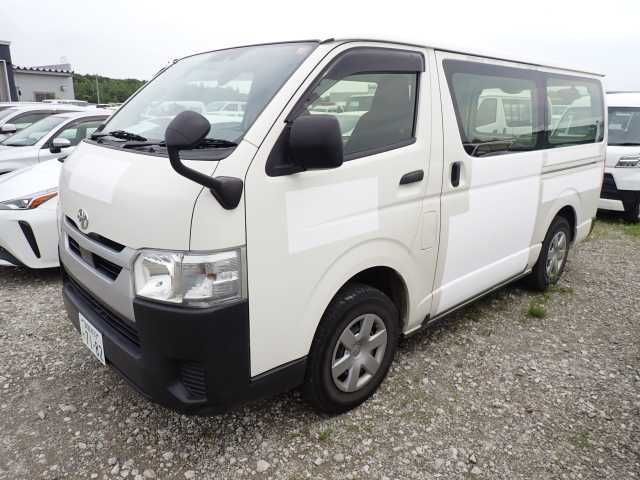 Japan Auction Vehicles 15 2021 Toyota Hiace DX 4WD auction photo