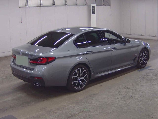 2022 BMW 5 Series 523DXDRMスポーツ 4WD auction photo 5