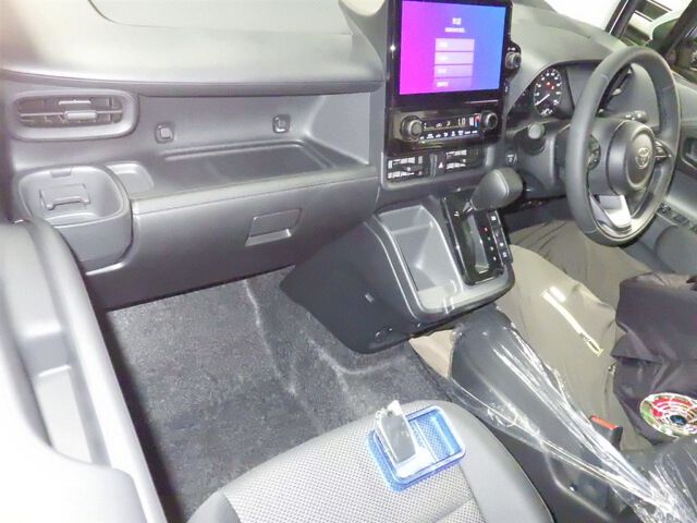 2026 Toyota Sienta Hybrid G auction photo 3