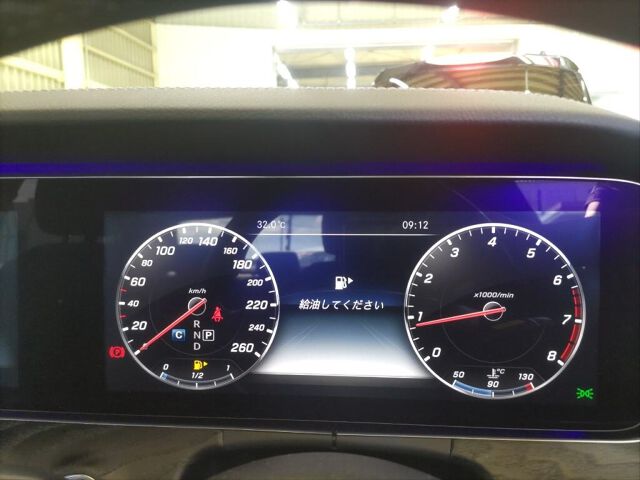 2016 Mercedes-Benz E-Class E250 Avant G Sport auction photo 6