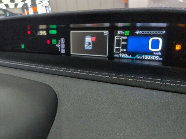 2018 Toyota Prius PHEV SナビP GRスポーツ auction photo 6