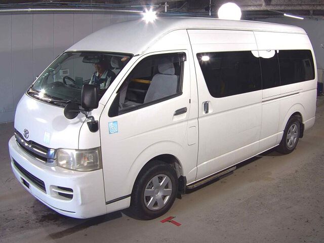 2009 Toyota Hiace GL フクシ auction photo 4