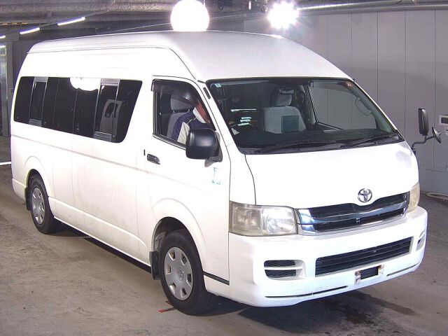 Japan Auction Vehicles 8 2009 Toyota Hiace GL フクシ auction photo