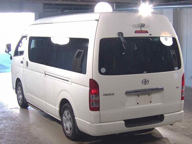 2009 Toyota Hiace GL フクシ auction photo 2