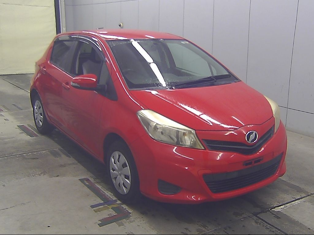 Japan Auction Vehicles 9 2012 Toyota ヴィッツ 5HB F auction photo