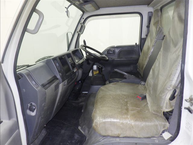 2015 Isuzu Elf dump auction photo 8