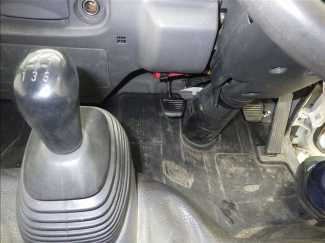 2015 Isuzu Elf dump auction photo 7