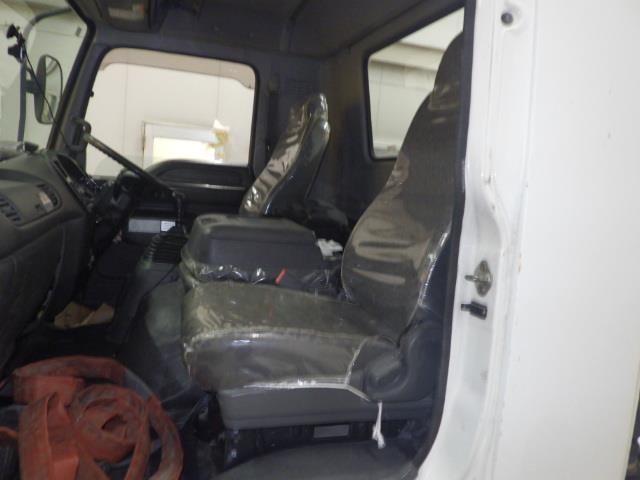 2006 Isuzu Forward 散水車 auction photo 8