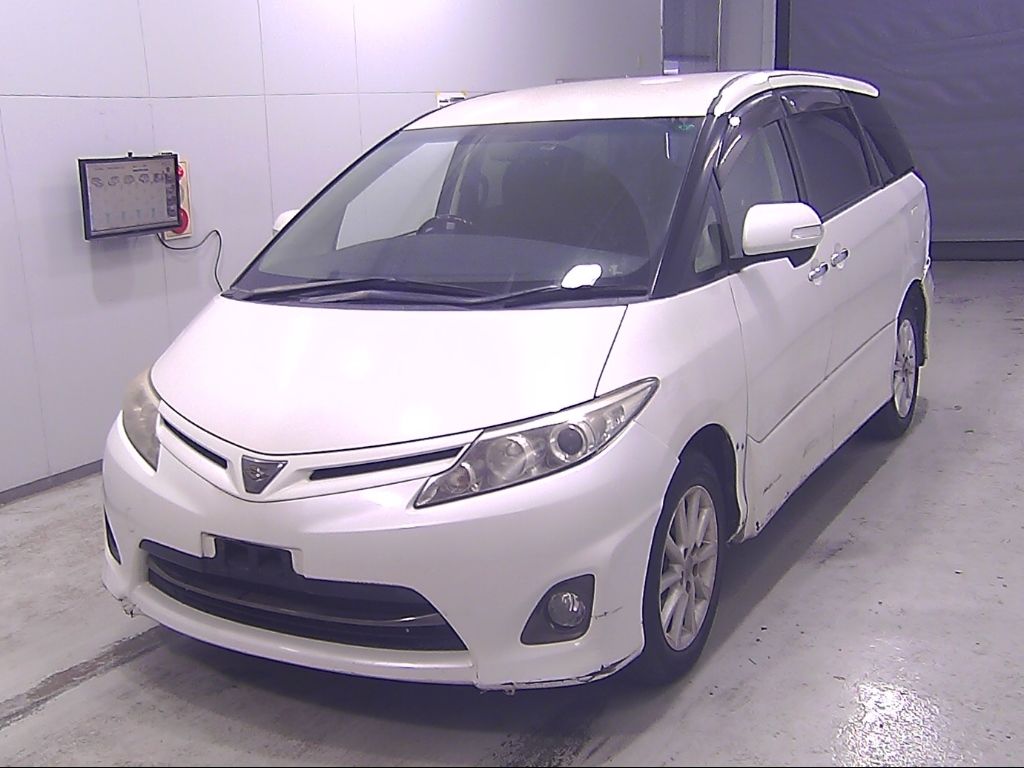 2010 Toyota Estima 4WD Aeras G Edition auction photo 4