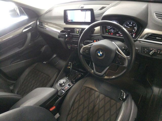 2020 BMW X1 XDRIV18D Xライン 4WD auction photo 3