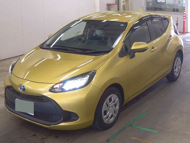 2023 Toyota Aqua X auction photo 4