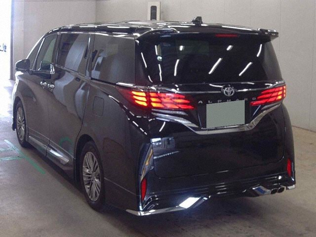 2024 Toyota Alphard Z auction photo 2
