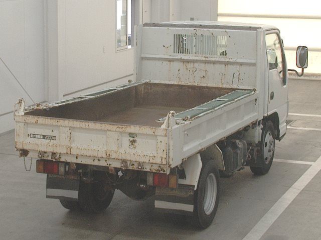 2008 Isuzu Elf dump auction photo 2