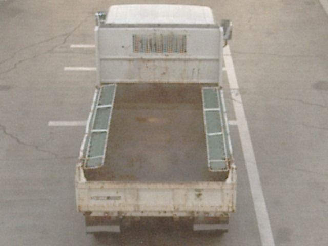 2008 Isuzu Elf dump auction photo 3