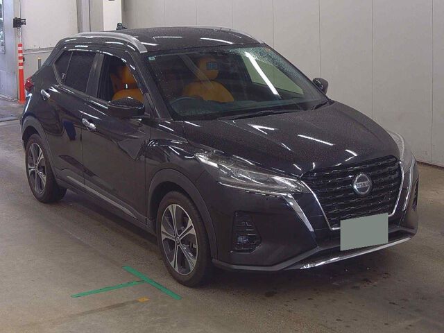 2021 Nissan Kicks X Two-Tone Interior Edition Japan auction vehicle