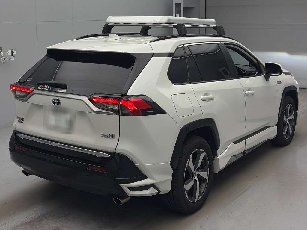 2021 Toyota RAV4 G Z 4WD auction photo 2