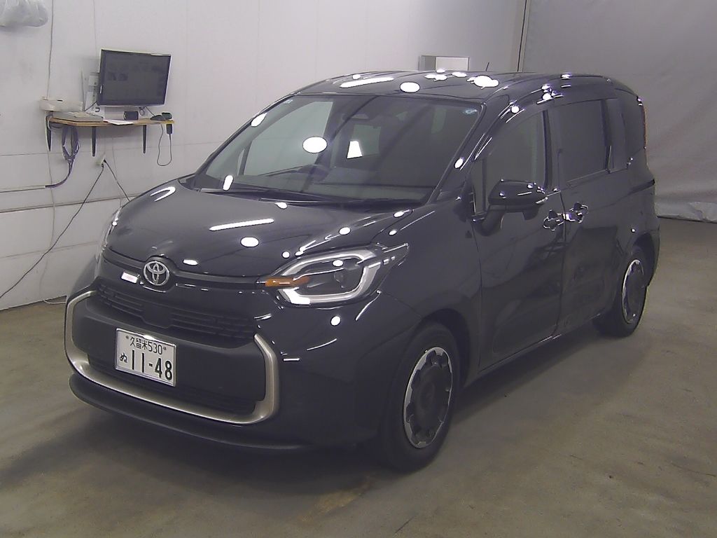 2023 Toyota Sienta ハイブリッドZ 7人 auction photo 4