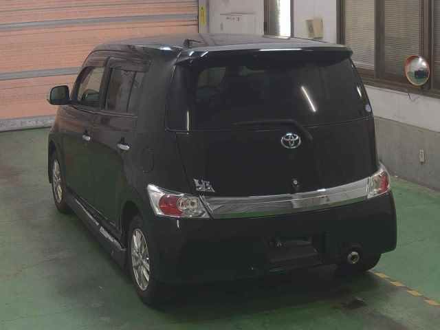 2013 Toyota bB Sキラメキ auction photo 2