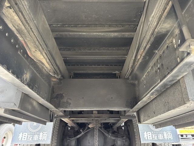 2010 Isuzu Giga アルミウイング auction photo 13