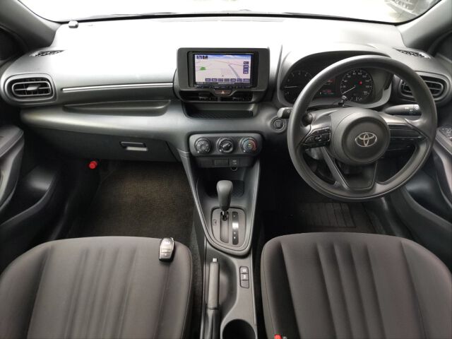 2024 Toyota Yaris X auction photo 3