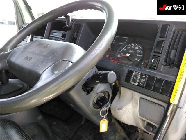 2010 Isuzu エルフ T turbo auction photo 5