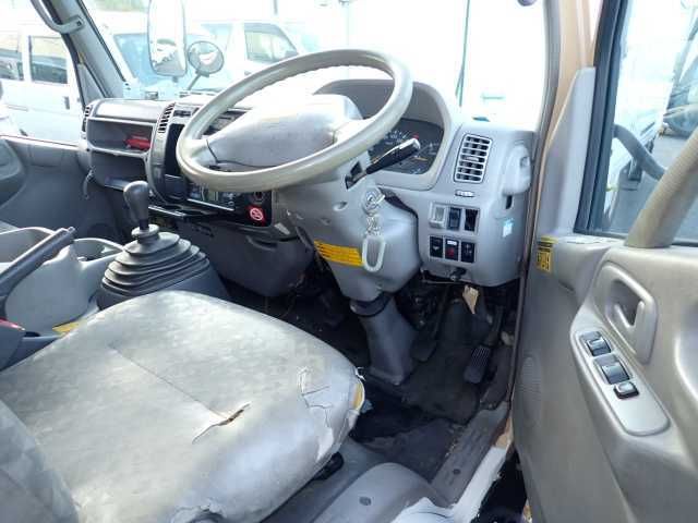 2010 Toyota Dyna 1.85t 冷凍 auction photo 10